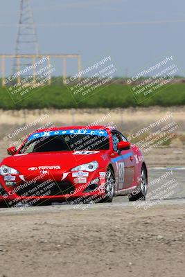 media/Apr-30-2022-CalClub SCCA (Sat) [[98b58ad398]]/Group 2/Race (Grapevine)/